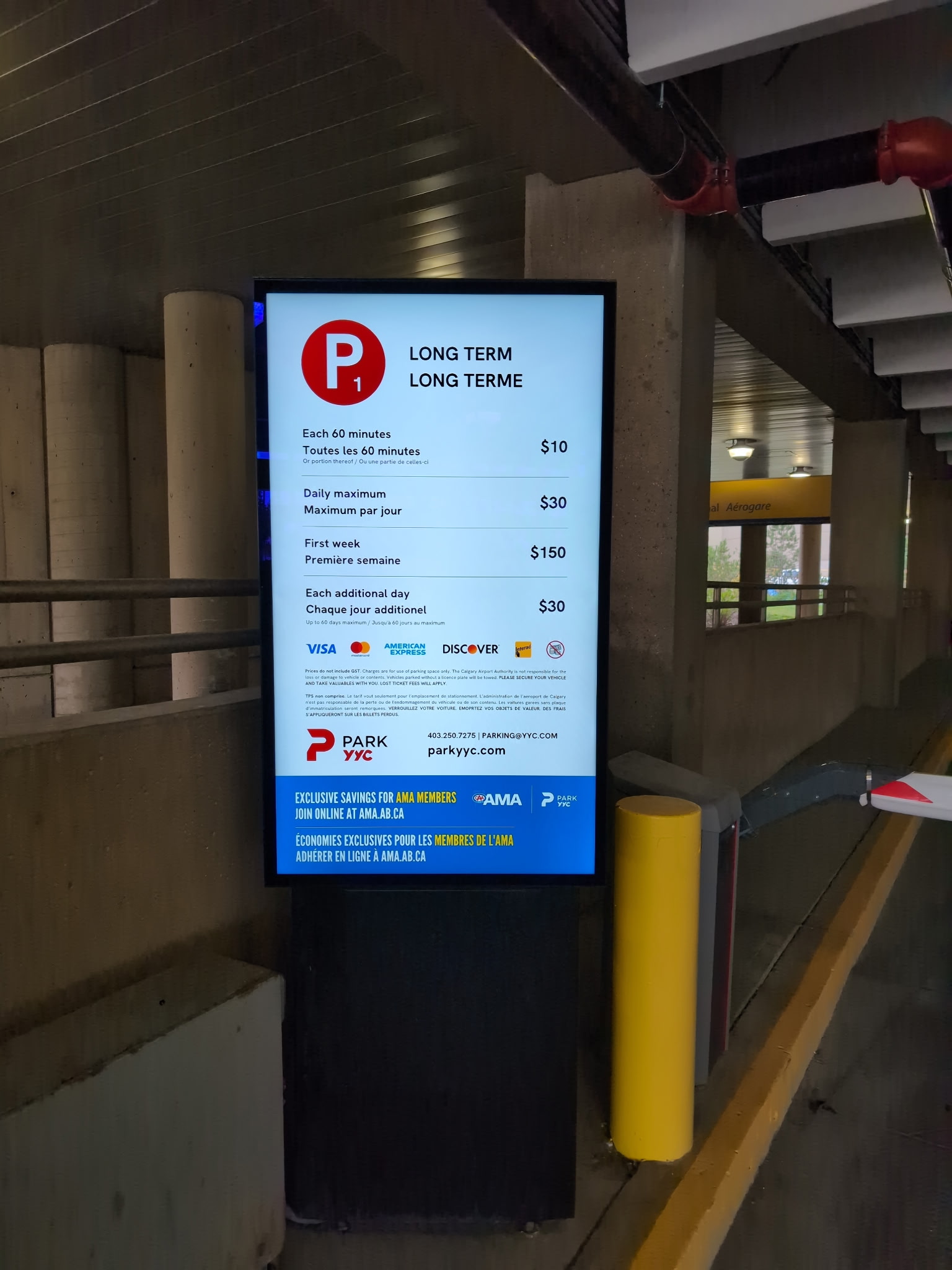 YYC Calgary Airport - parking screen